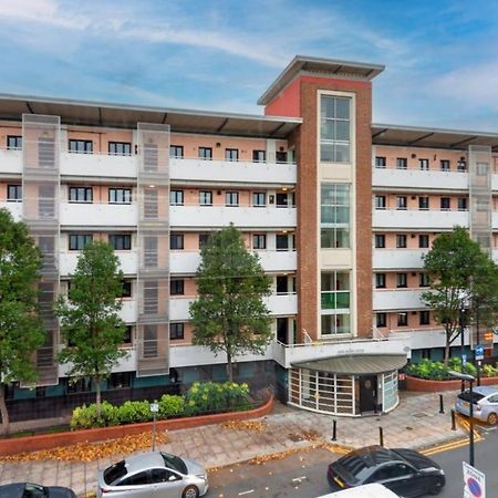 Bright, Nice Interior, Close To The City, 2 Bedroom Apartment ลอนดอน ภายนอก รูปภาพ
