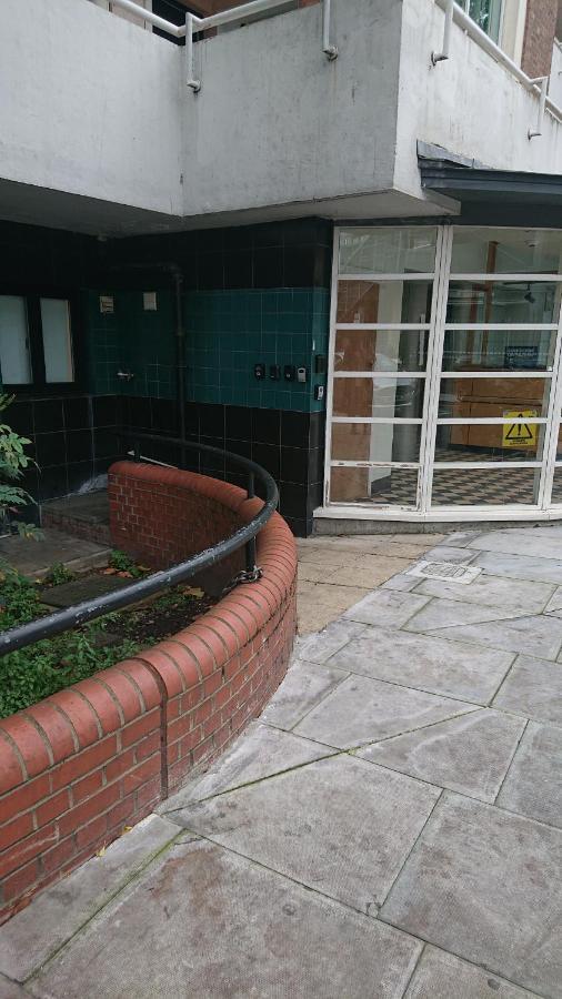Bright, Nice Interior, Close To The City, 2 Bedroom Apartment ลอนดอน ภายนอก รูปภาพ
