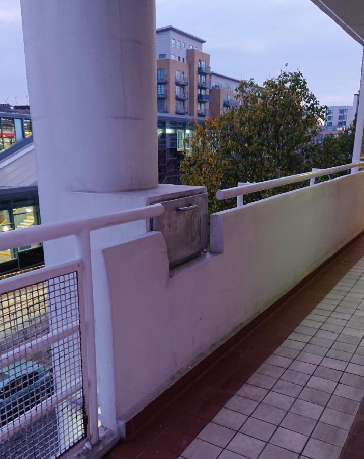 Bright, Nice Interior, Close To The City, 2 Bedroom Apartment ลอนดอน ภายนอก รูปภาพ